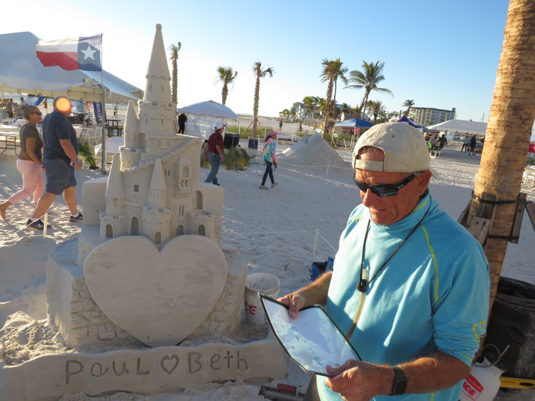 Photos from the first day of the American Sand Sculpture Championship ...